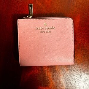 KATE SPADE | NWOT Compact Corner Zip Wallet PINK